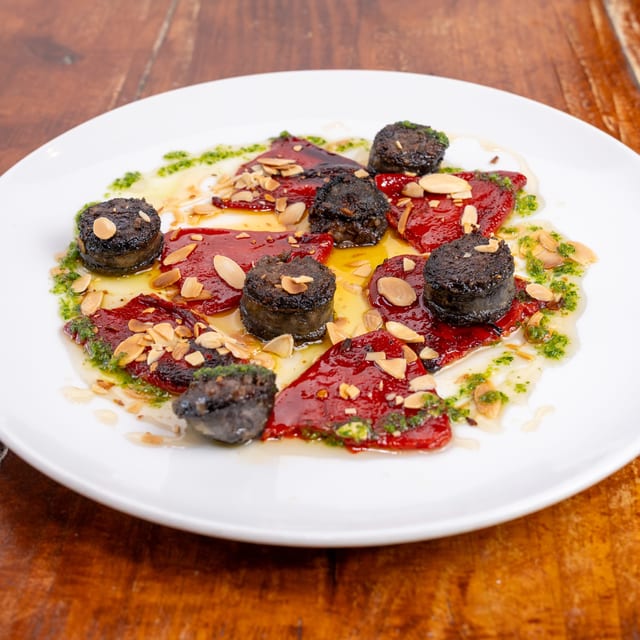 Morcilla y Pimientos Asados (Blood Sausage and Roasted Peppers).