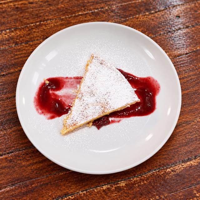 Tarta Santiago (Santiago Cake).