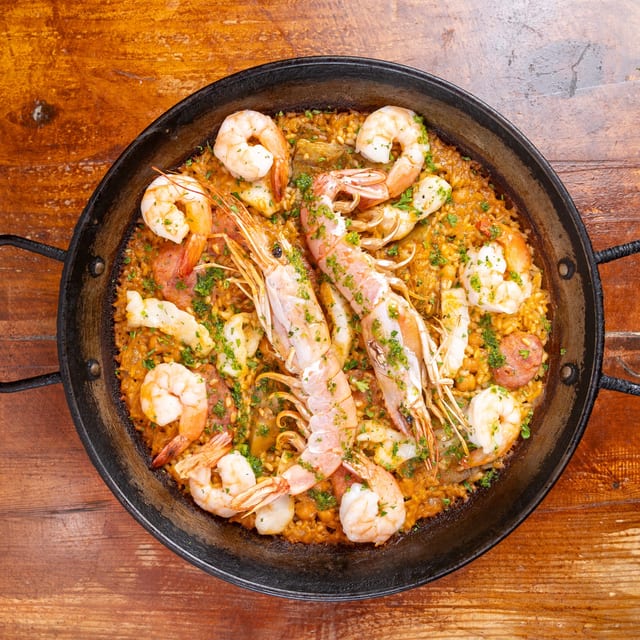 Paella Mar y Montaña (Surf and Turf Paella).